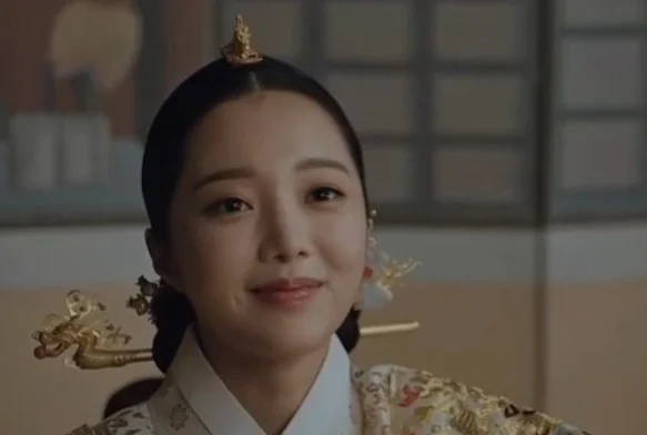 Кадр к 4 серии «Возвращение во дворец»