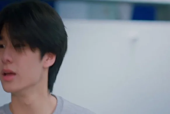 Кадр к 2 серии «Влюблённые мальчики»