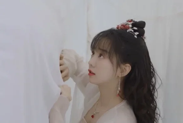 Кадр к 6 серии «Когда цветы опадут, мы встретимся вновь»