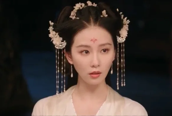 Кадр к 13 серии «Лиса-сваха: Чжу Е»