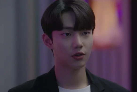 Кадр к 8 серии «Банни и её мальчики»