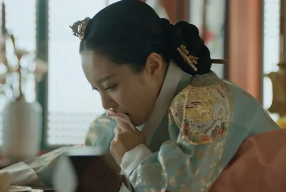 Кадр к 6 серии «Возвращение во дворец»