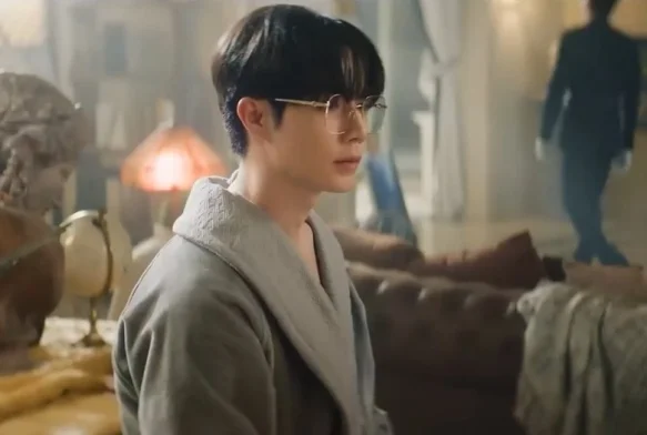 Кадр к 1 серии «Следующий принц»