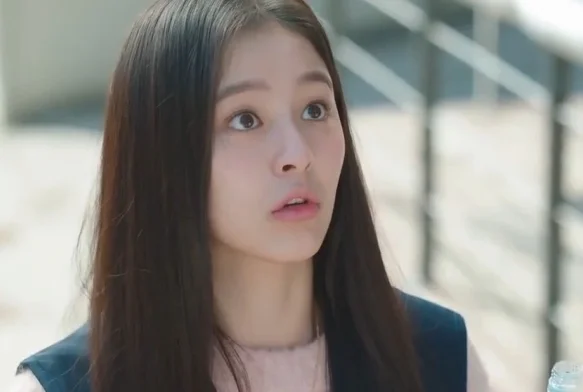 Кадр к 2 серии «Весна юности»