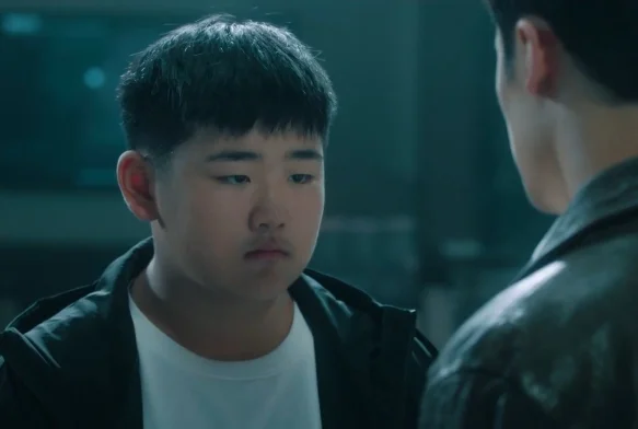 Кадр к 18 серии «Безмолвное чтение»