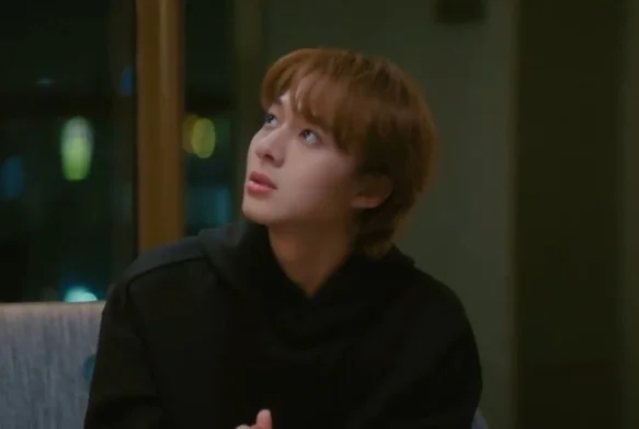 Кадр к 2 серии «Следующий принц»