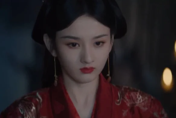 Кадр к 2 серии «Узник красоты»