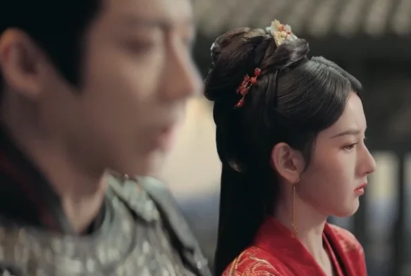 Кадр к 2 серии «Узник красоты»