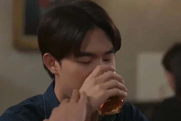 Кадр к 1 серии «Зрительный контакт»