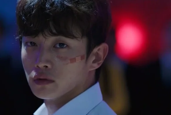 Кадр к 4 серии «Акула: Шторм»