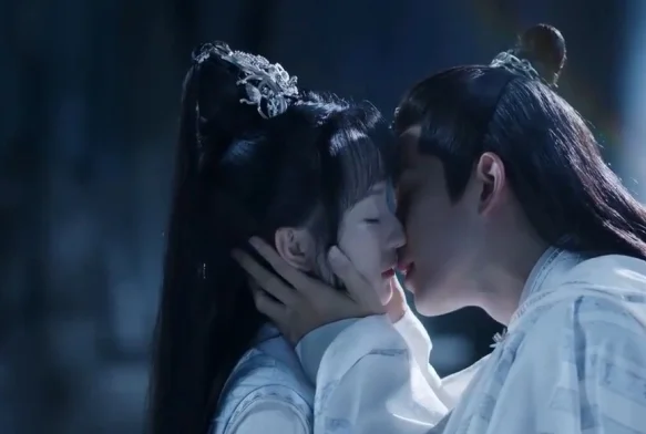 Кадр к 32 серии «Когда цветы опадут, мы встретимся вновь»