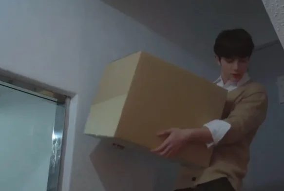 Кадр к 2 серии «Милая услуга»