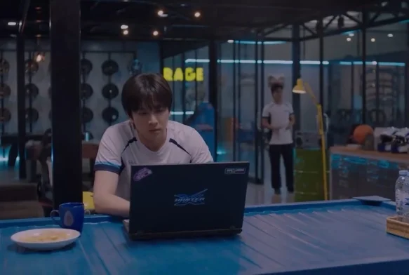 Кадр к 3 серии «Малыш с гонок 2 сезон»