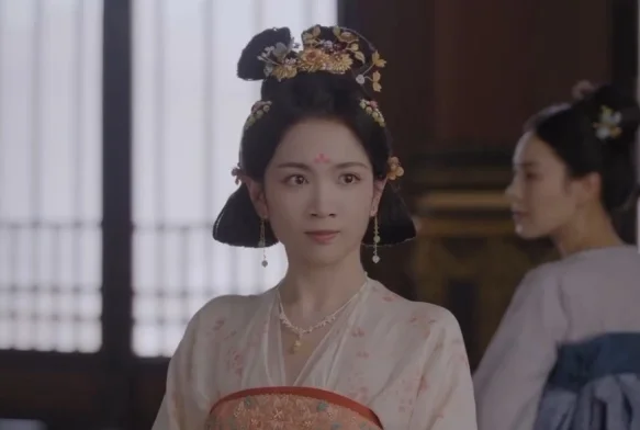 Кадр к 2 серии «Яркий период расцвета»