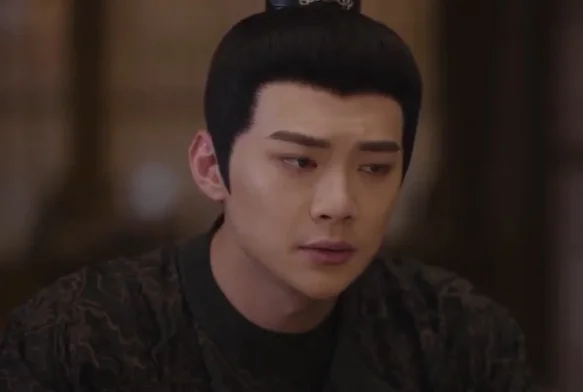 Кадр к 2 серии «Яркий период расцвета»