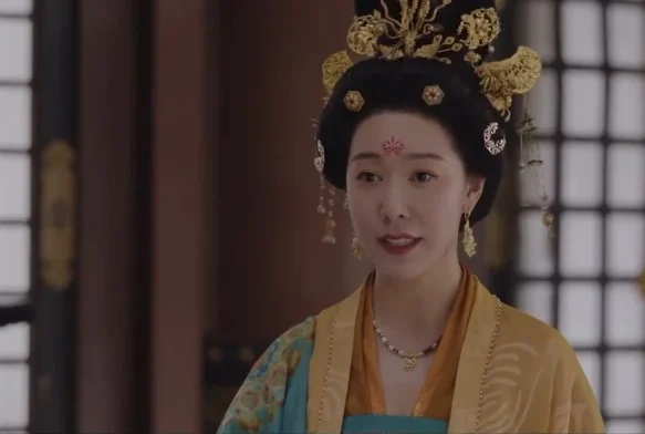 Кадр к 2 серии «Яркий период расцвета»