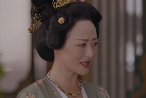 Кадр к 3 серии «Яркий период расцвета»