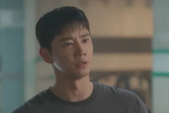 Кадр к 8 серии «Круглосуточный спортзал»