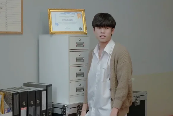 Кадр к 2 серии «Тайный призрак»