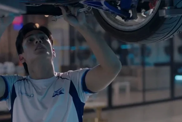 Кадр к 5 серии «Малыш с гонок 2 сезон»