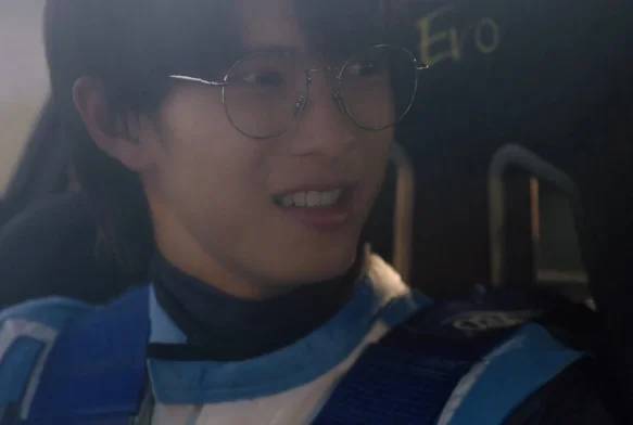 Кадр к 13 серии «Малыш с гонок 2 сезон»