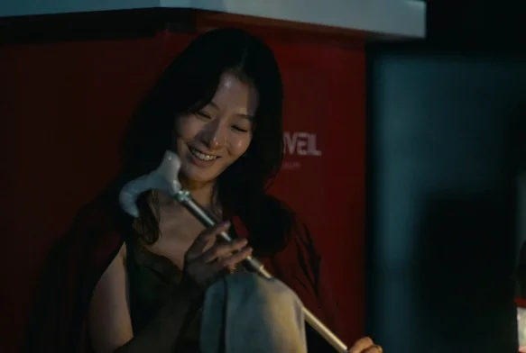 Кадр к 2 серии «Алиса в Пограничье 3 сезон»