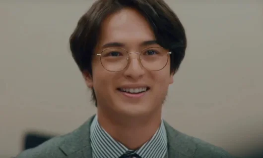 Дорама Любовные игры в косметическом салоне 4 серия